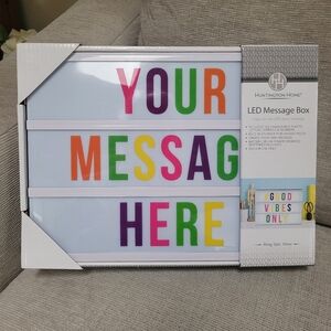 LED Message Box by Huntington Home 8.66x11.73 BRAND NEW  Batteries Included